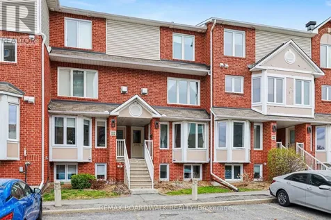 1607 Locksley Lane Ottawa ON K1J 1B6