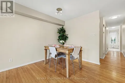 1607 Locksley Lane Ottawa ON K1J 1B6