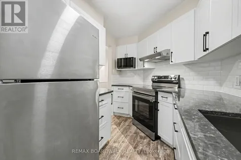 1607 Locksley Lane Ottawa ON K1J 1B6