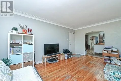 154-156 Dagmar Avenue Ottawa ON K1L 5T2