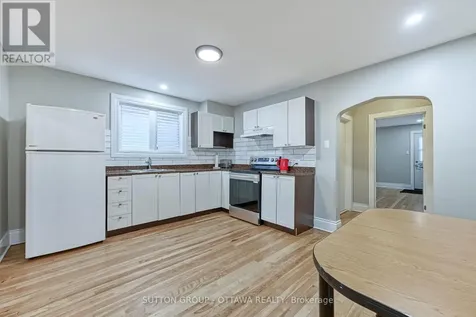 154-156 Dagmar Avenue Ottawa ON K1L 5T2