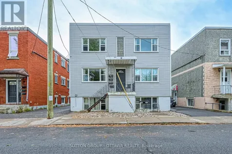 154-156 Dagmar Avenue Ottawa ON K1L 5T2