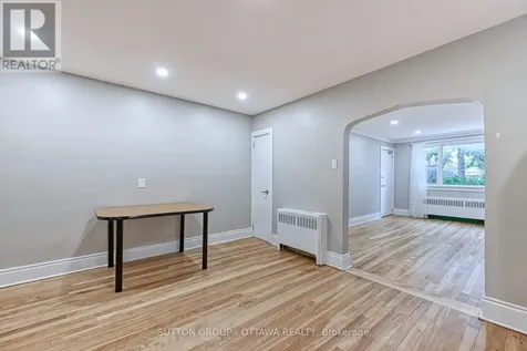 154-156 Dagmar Avenue Ottawa ON K1L 5T2
