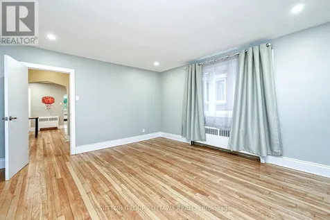 154-156 Dagmar Avenue Ottawa ON K1L 5T2