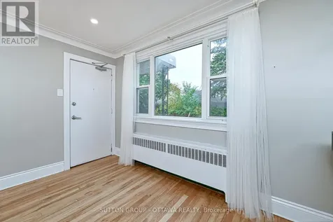 154-156 Dagmar Avenue Ottawa ON K1L 5T2