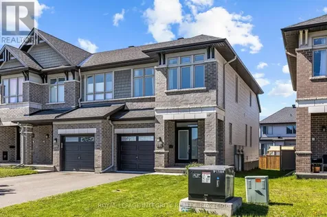 691 Capricorn Circle Ottawa ON K4M 0J5