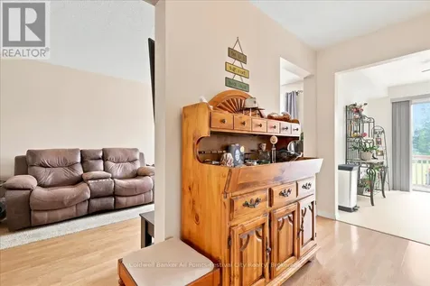 75 Edison Crescent Stratford ON N5A 7V2