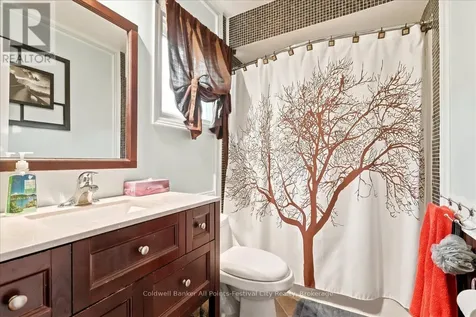 75 Edison Crescent Stratford ON N5A 7V2