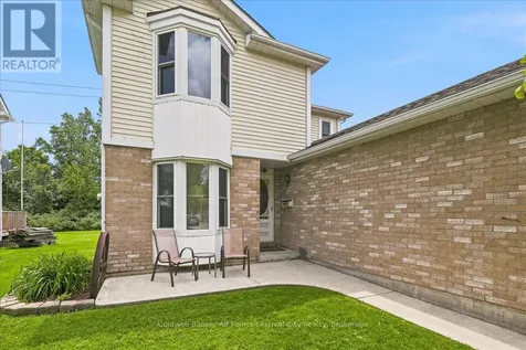 75 Edison Crescent Stratford ON N5A 7V2