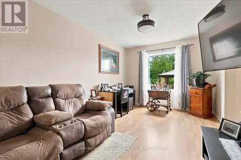 75 Edison Crescent Stratford ON N5A 7V2