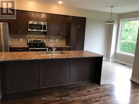 898 Fletcher Circle Ottawa ON K2T 0B8