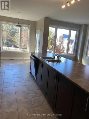 898 Fletcher Circle Ottawa ON K2T 0B8