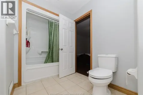 4821 Juliet Crescent Windsor ON N9G 3A6