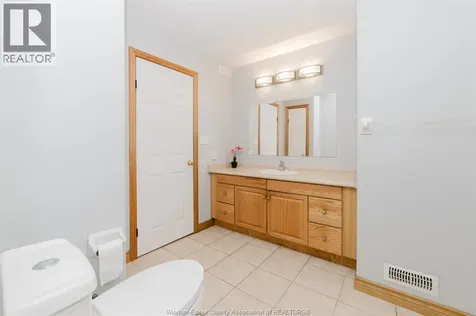 4821 Juliet Crescent Windsor ON N9G 3A6
