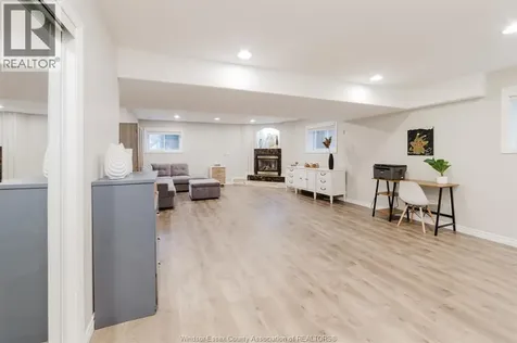4821 Juliet Crescent Windsor ON N9G 3A6
