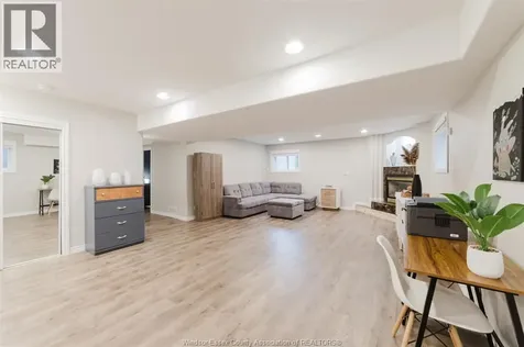 4821 Juliet Crescent Windsor ON N9G 3A6