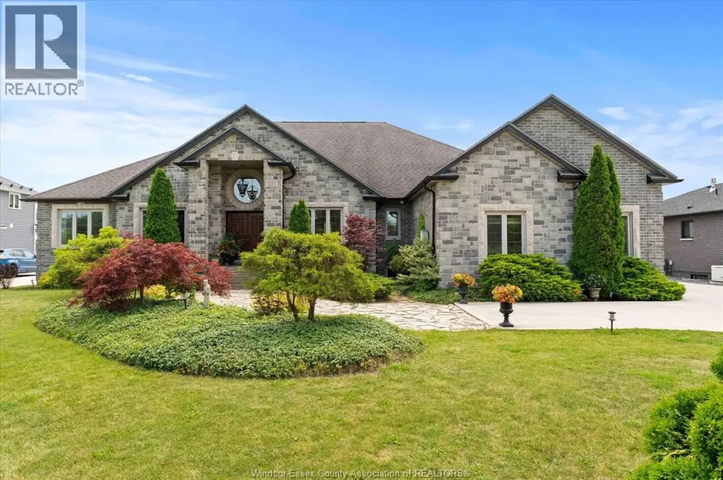 412 County Road 2 Lakeshore ON N0R 1A0