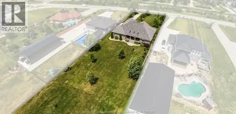 412 County Road 2 Lakeshore ON N0R 1A0