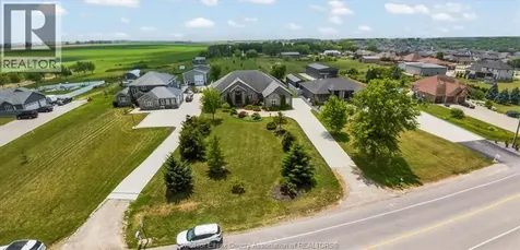 412 County Road 2 Lakeshore ON N0R 1A0
