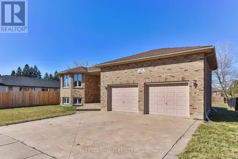 98 Thomas Avenue Brantford ON N3S 7V4