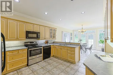 5633 Lakeshore Road Whitchurch-stouffville ON L4A 7X3