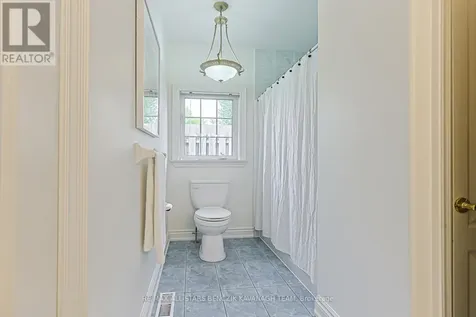5633 Lakeshore Road Whitchurch-stouffville ON L4A 7X3