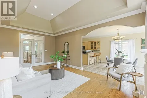 5633 Lakeshore Road Whitchurch-stouffville ON L4A 7X3