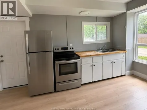 4641 Malden Road Windsor ON N9E 3T4