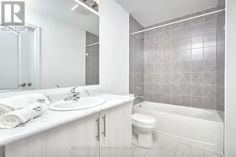 8 Andean Lane Barrie ON L9J 0J4