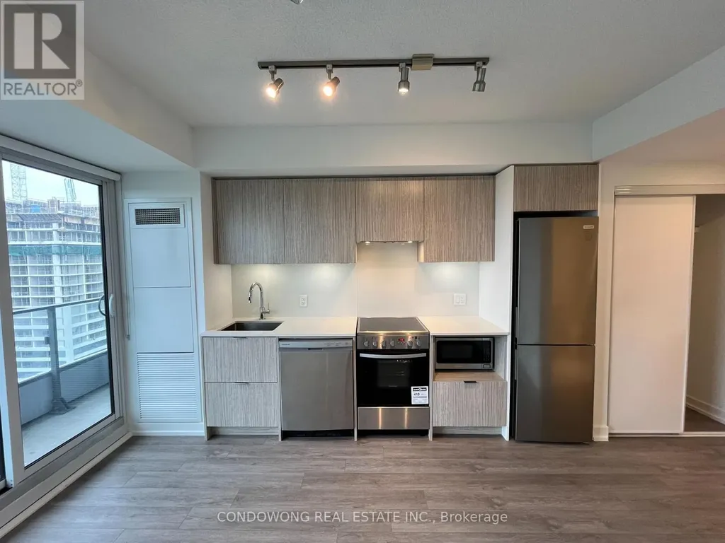395 Bloor Street East Toronto (north St. James Town) ON M4W 0B4
