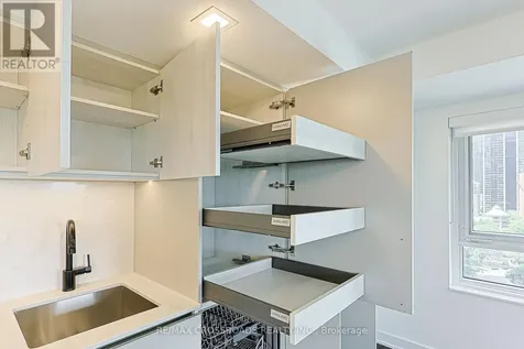 609 Sherbourne Street Toronto (north St. James Town) ON M4X 0A4