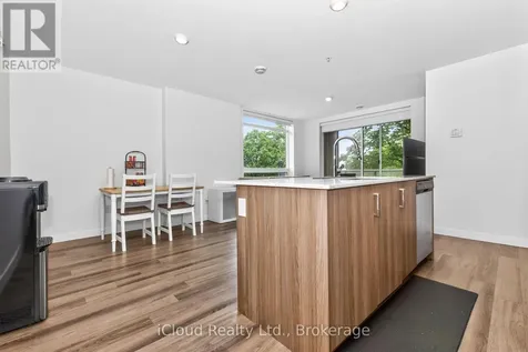 479 Charlton Avenue East Hamilton (stinson) ON L8N 0B4