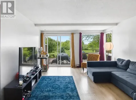 37 Robinson Avenue Ottawa ON K1N 8N8