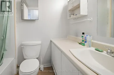 37 Robinson Avenue Ottawa ON K1N 8N8