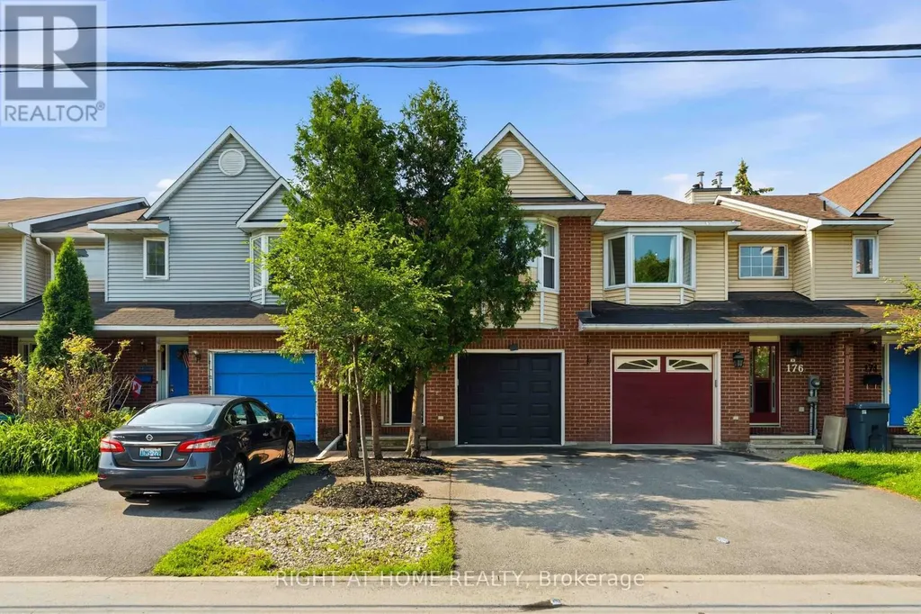 178 Presland Road Ottawa ON K1K 4J7