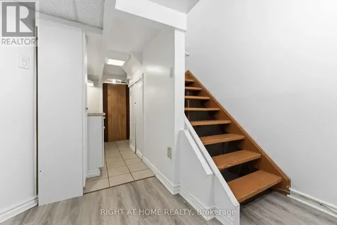 178 Presland Road Ottawa ON K1K 4J7