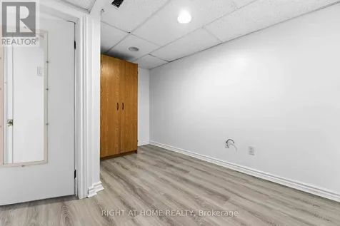 178 Presland Road Ottawa ON K1K 4J7