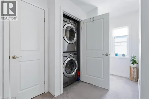 1989 Ottawa Street South Kitchener ON N2E 0G7