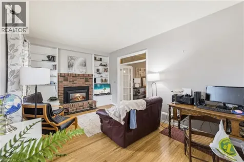 32 Clench Avenue Brantford ON N3T 1B6