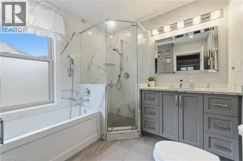 32 Clench Avenue Brantford ON N3T 1B6