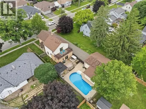 32 Clench Avenue Brantford ON N3T 1B6