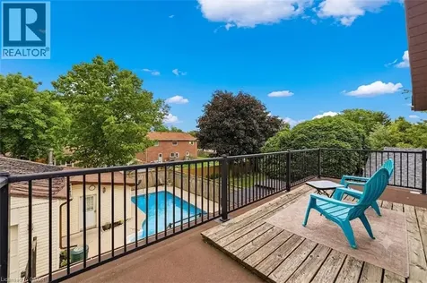 32 Clench Avenue Brantford ON N3T 1B6