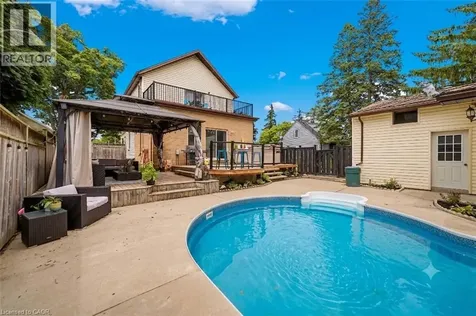 32 Clench Avenue Brantford ON N3T 1B6