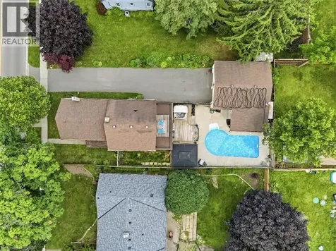 32 Clench Avenue Brantford ON N3T 1B6