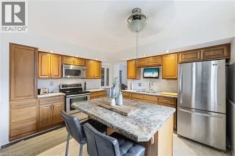 32 Clench Avenue Brantford ON N3T 1B6