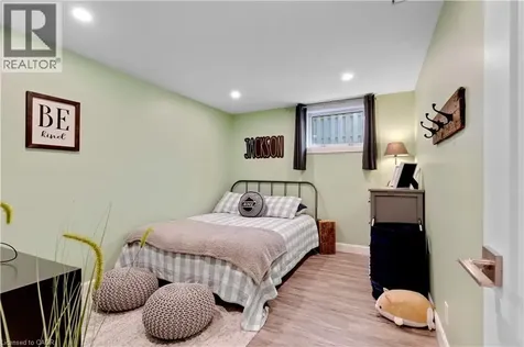 64 Cindy Avenue Cambridge ON N3C 3J2