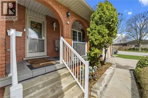 122 Greencedar Drive Hamilton ON L9C 6W6