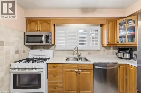 122 Greencedar Drive Hamilton ON L9C 6W6