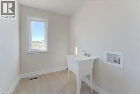 171 Otterbein Road Kitchener ON N2B 0A8