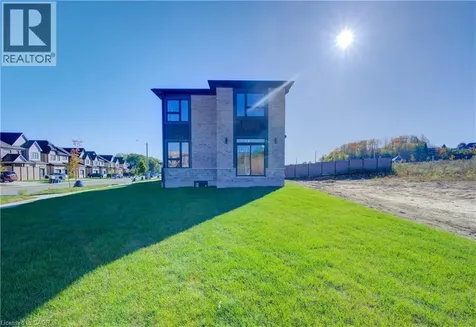 171 Otterbein Road Kitchener ON N2B 0A8